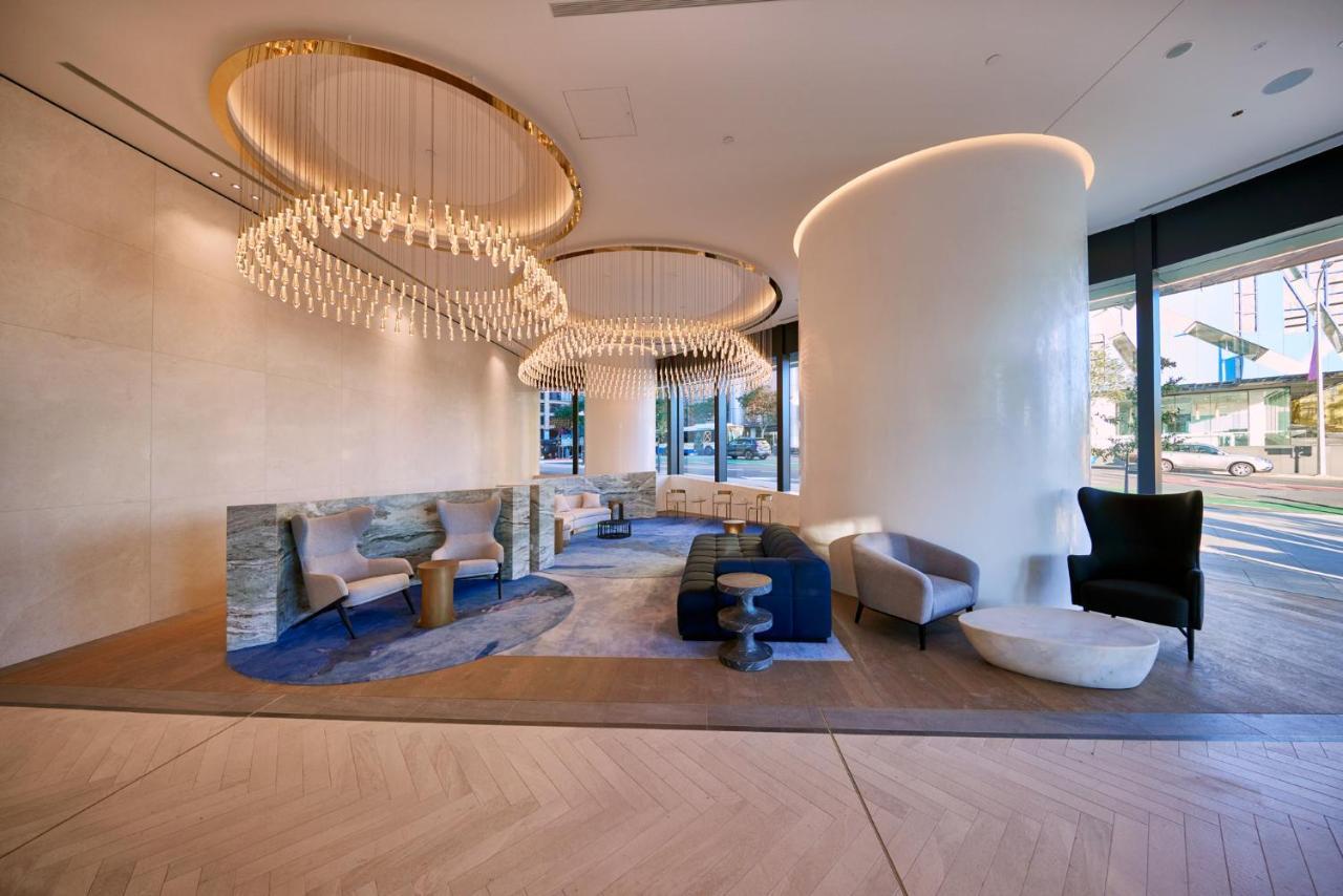 Apartment Eyes On The Fireworks Lux Riverfront 2kingbed *